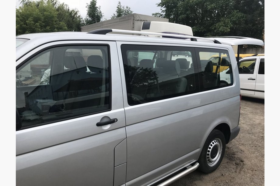 Volkswagen T5 Caravelle 2004-2010 Chrome Roof Rails Short base, plastic feet Image