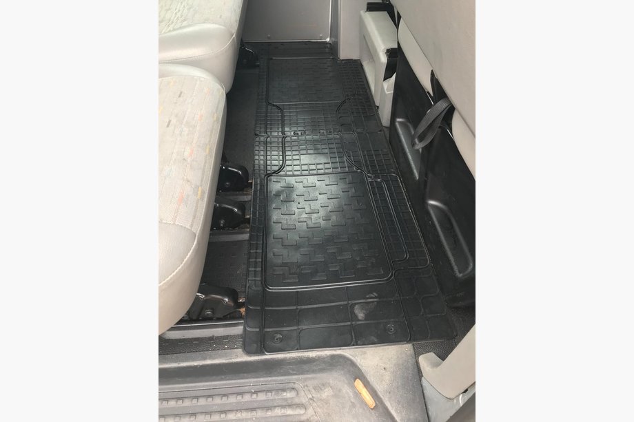 Volkswagen T5 Transporter 2003-2010 Rear Rubber Floor Mats (2 pcs, Polytep) Image