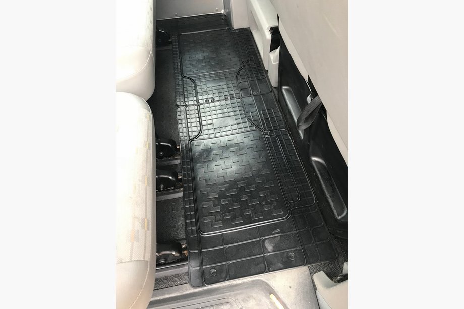 Volkswagen T5 Caravelle 2004-2010 Rear Rubber Floor Mats (2 pcs, Polytep) Image
