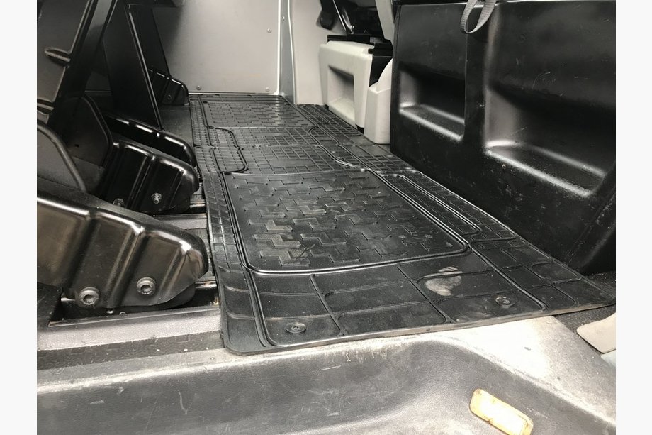 Volkswagen T5 2010-2015 Rear Rubber Floor Mats (2 pcs, Polytep) Image