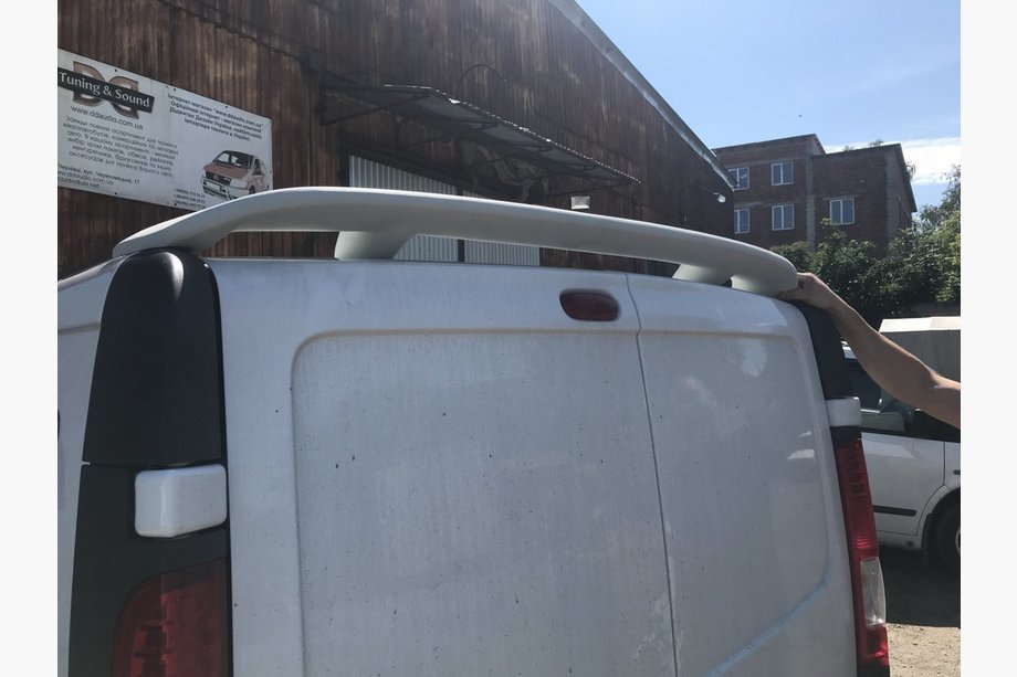 Opel Vivaro 2001–2015 Roof Spoiler (primed for painting) Image