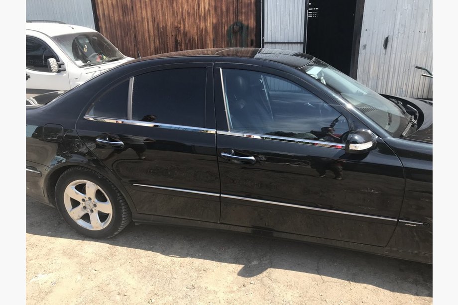 Mercedes E-class W211 2002-2009 Stainless Steel Window Trim Photo 5