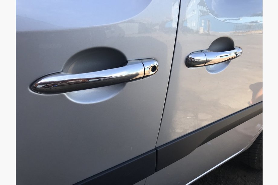 Renault Kangoo 2008–2020 Stainless Steel Door Handle Covers 3 pcs, Carmos - Turkish Steel Image
