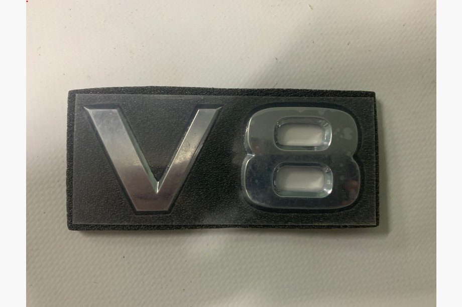 Nissan Patrol Y62 2010-2024 V8 Emblem Image