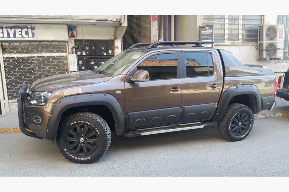Volkswagen Amarok 2010-2022 Side Steps RedLine Black (2 pcs, Aluminum) Image