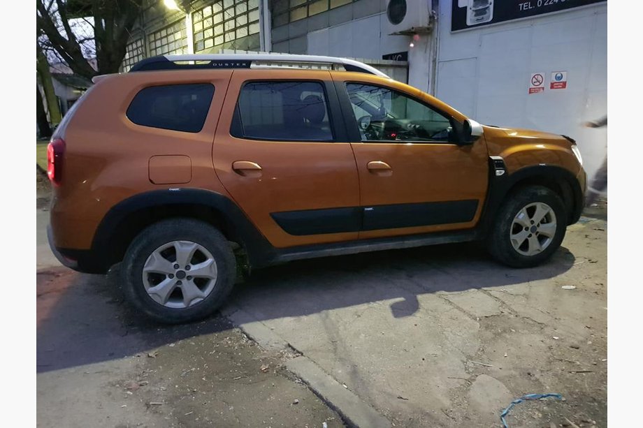 Renault Duster 2018-2024 Door Moldings (4 pcs, ABS) Image