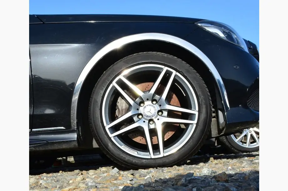 Mercedes E-class W212 2009-2016 Fender flares (4 pcs, stainless steel) Image