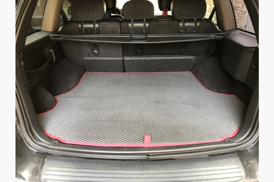 Jeep Grand Cherokee WJ 1999-2004 Trunk Mat (EVA, Black) Image