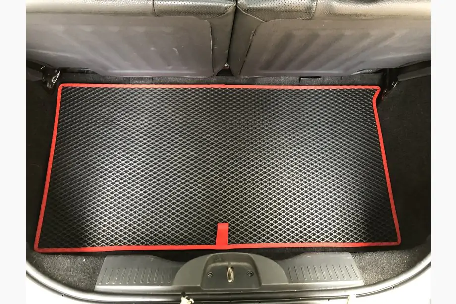 Fiat 500/500L 2013-2022 EVA boot mat (for 500, Europe, black) Image