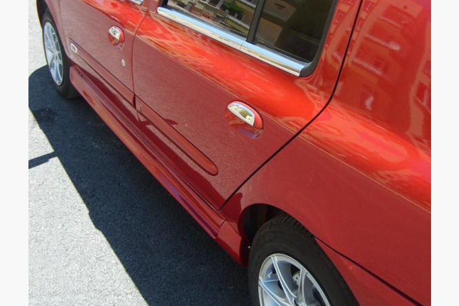 Renault Symbol 2008-2013 Side skirts (primed for painting) Image