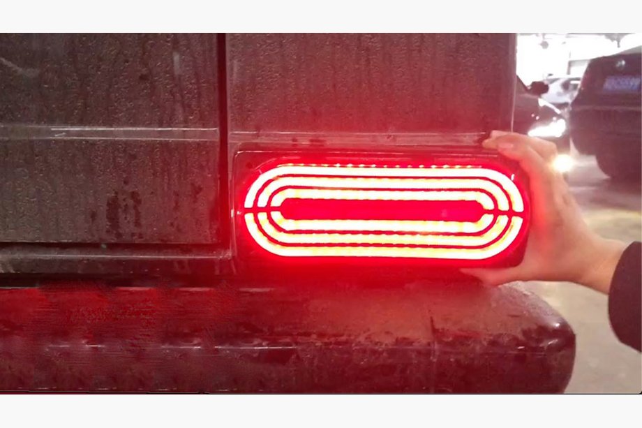 Mercedes G class W463 1990-2018 W464-Style Tail Lights Image