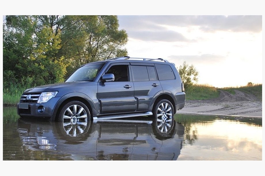 Mitsubishi Pajero Wagon III 1999-2006 Window Deflectors (4 pcs, Cobra) Image