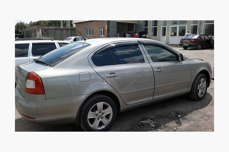 Skoda Octavia II A5 2010-2013 Window Deflectors LiftBack (4 pcs, SIM) Image