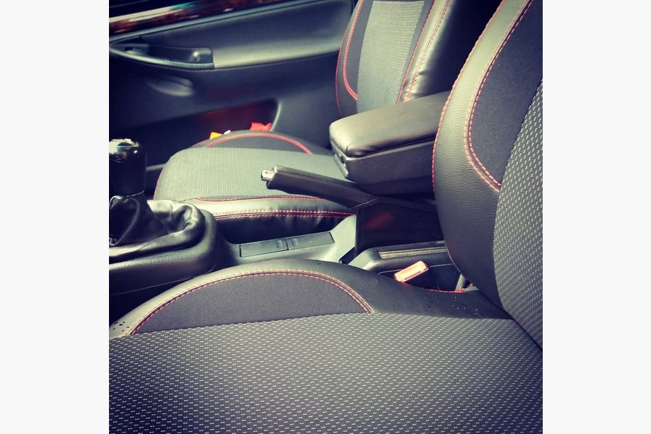 Audi A4 B5 1994–2001 Car Seat Covers (Leatherette↗Fabric, Premium) Image