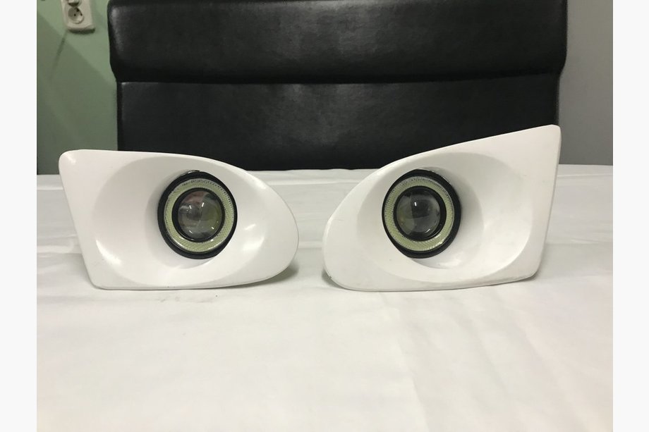 Mercedes Viano 2004-2014 LED Fog Lights in Bumper with Lens (2 pcs, primed) Image