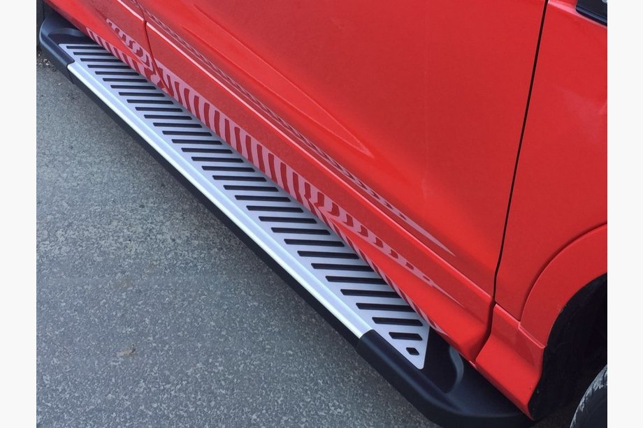 Skoda Karoq 2018- Side Steps Line (2 pcs, Aluminum) Image
