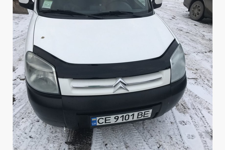 Citroen Berlingo 1996-2008 Hood Deflector FLY (2003-2008) Image