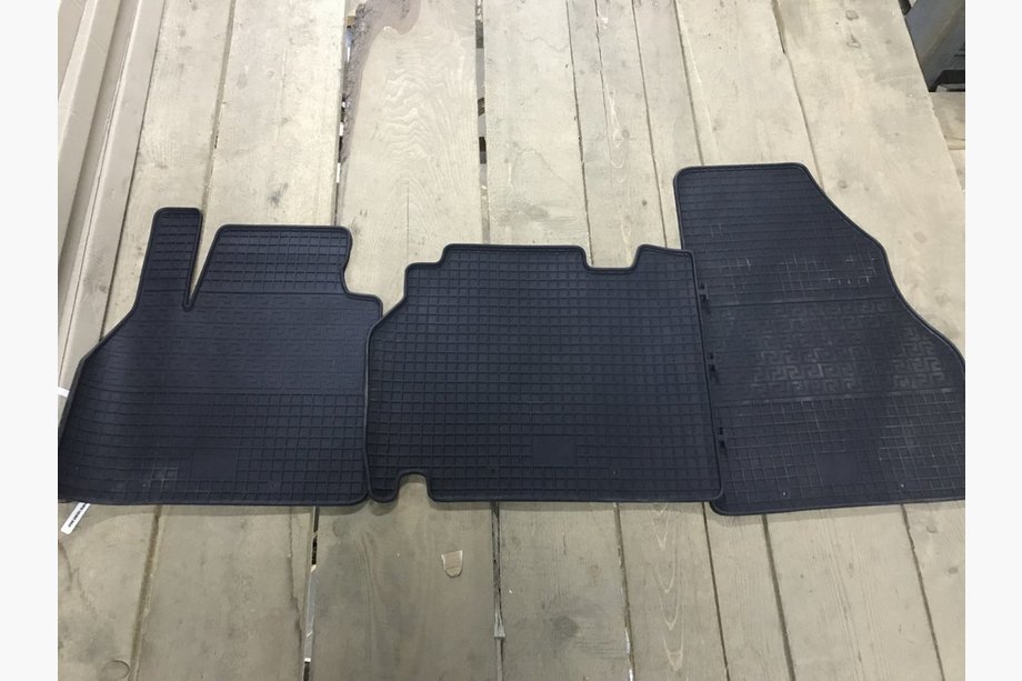 Renault Master 1998-2010 SALE! Rubber Floor Mats (3 pcs, Polytep) Image