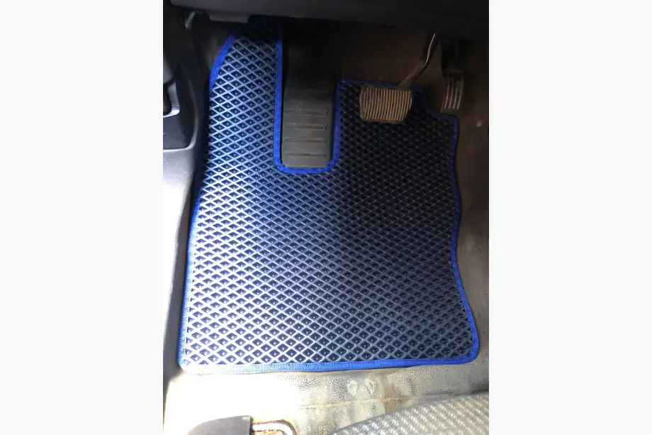 Ford Connect 2014-2021 EVA Floor Mats (Automatic, Black) Image