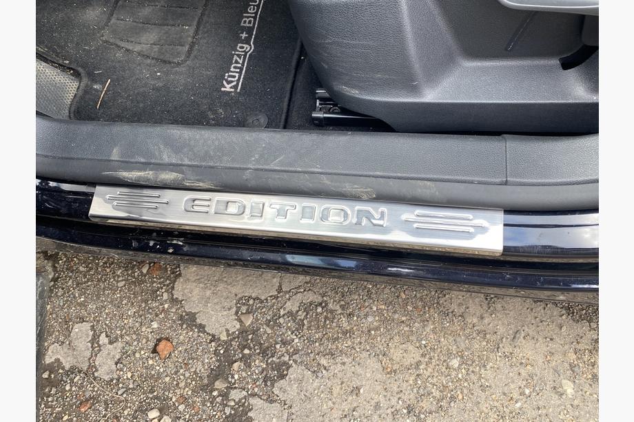 Volkswagen Tiguan 2007-2016 Door Sill Covers Edition V2 (4 pcs, Stainless Steel) Image