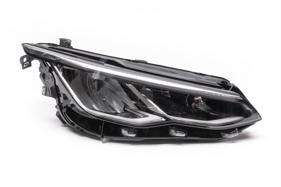 Volkswagen Golf 8 2019- LED Headlight (Right, Original, Used) Image