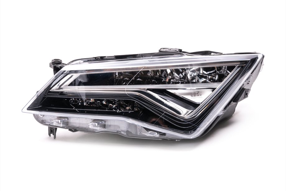 Seat Ateca 2016- LED Headlight (Left, Original, Used) Image