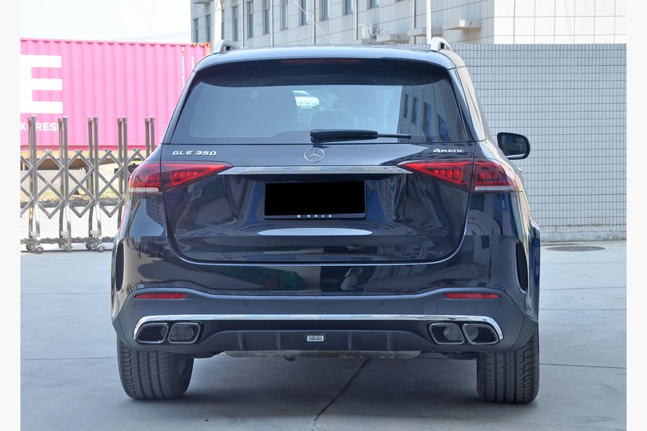 Mercedes GLE W167 2018- Rear diffuser with exhaust tips GLE63 Silver (2018-2026) Image
