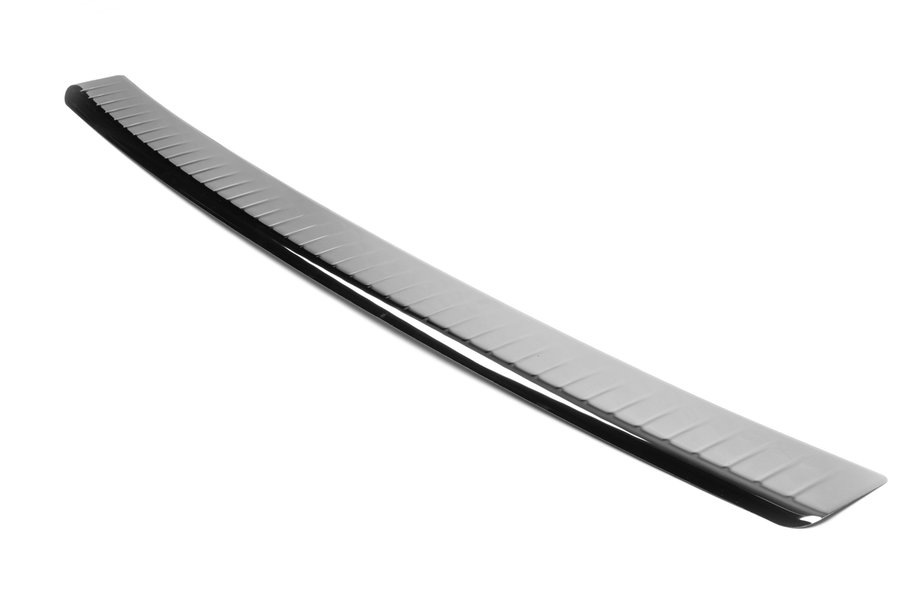 Volkswagen T5 Caravelle 2004-2010 Rear bumper protector with lip (Omsa, stainless steel) Glossy Photo 2