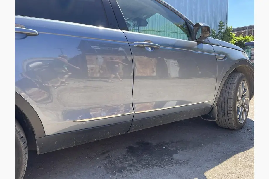 Land Rover Discovery Sport 2014- Chrome Door Moldings (4 pcs, Stainless Steel) Image