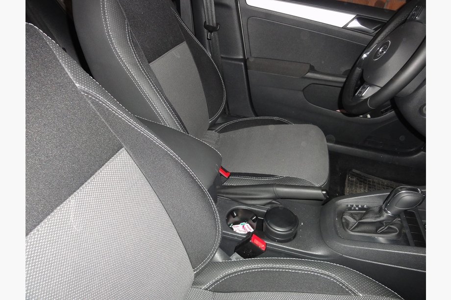 Volkswagen Jetta 2011-2018 Car Seat Covers SoyuzAuto Premium Image