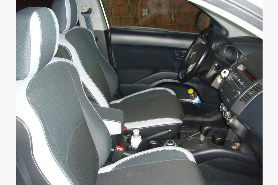 Mitsubishi Outlander 2006-2012 Car Seat Covers SoyuzAuto Premium Image