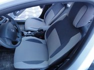 Renault Fluence 2009-2016 Car Seat Covers (2009-2012, Leatherette↗Fabric, Premium) Split photo 1