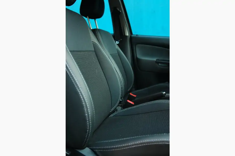 Skoda Octavia I Tour A4 1996-2010 Car Seat Covers (Leatherette↗Fabric, Premium) Image