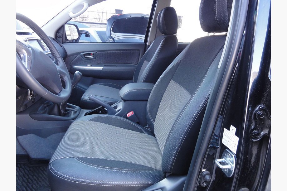 Toyota Hilux 2006-2015 Car Seat Covers Premium (2013+) Image