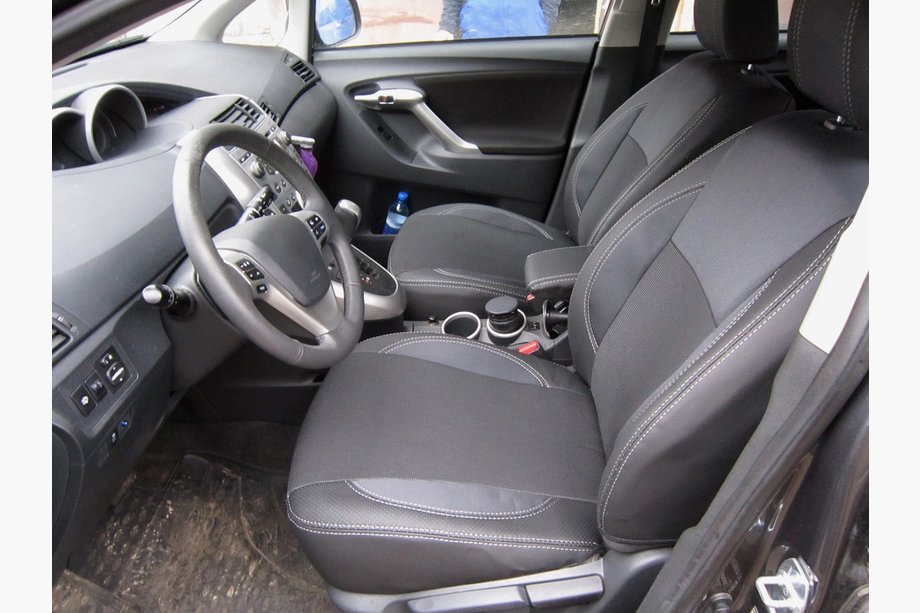 Toyota Verso 2009–2018 Car Seat Covers SoyuzAuto Premium Image