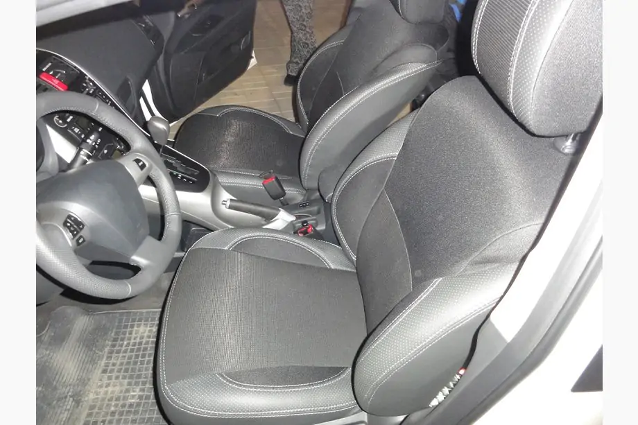 Toyota Auris 2007-2012 Car Seat Covers SoyuzAuto Premium Image