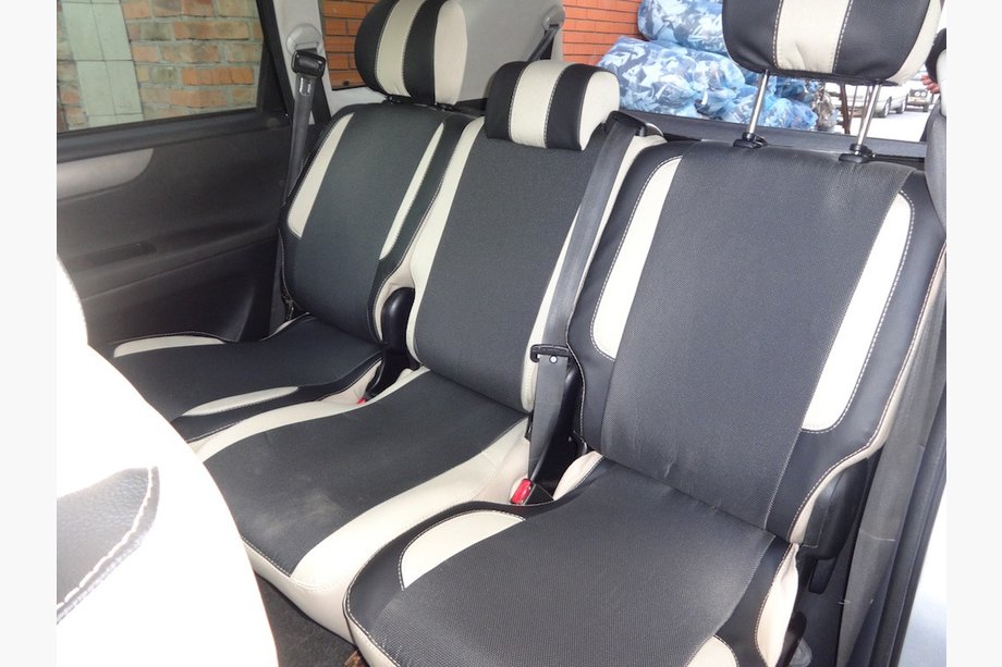Toyota Avensis 2009-2018 Car Seat Covers (Leatherette↗Fabric, Premium) Image