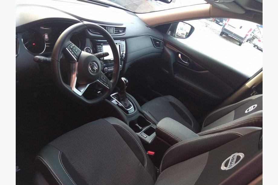 Nissan Qashqai 2014-2021 Car Seat Covers (Leatherette↗Fabric, Premium) Image