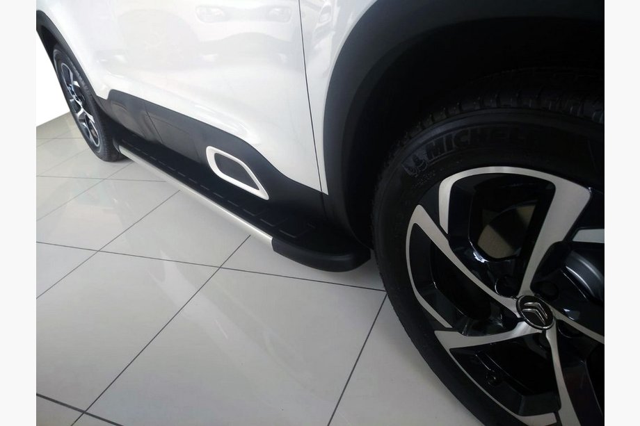 Peugeot 3008 2016-2023 Side Steps Duru (2 pcs, Aluminum) Image