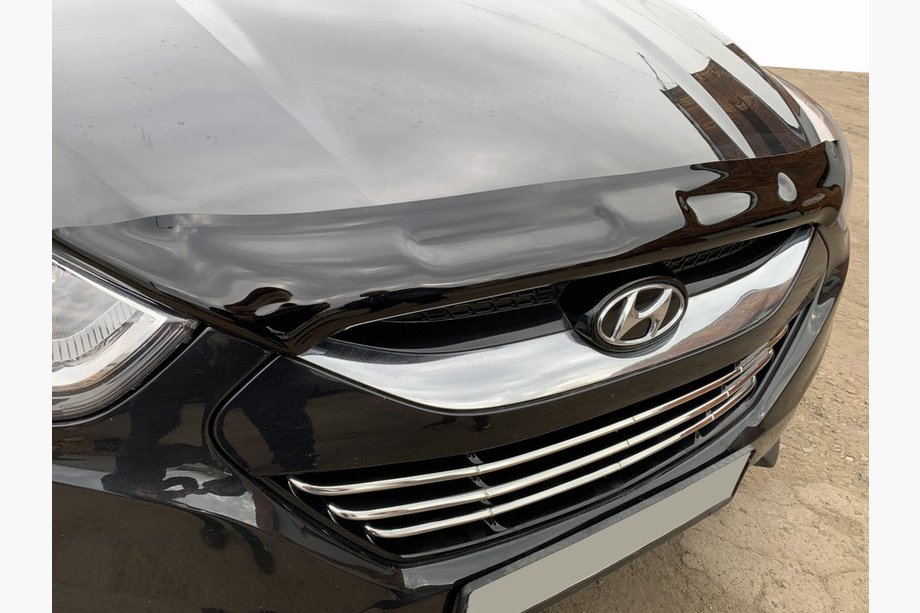 Hyundai IX-35 2010-2015 Hood Deflector (HIC) Image