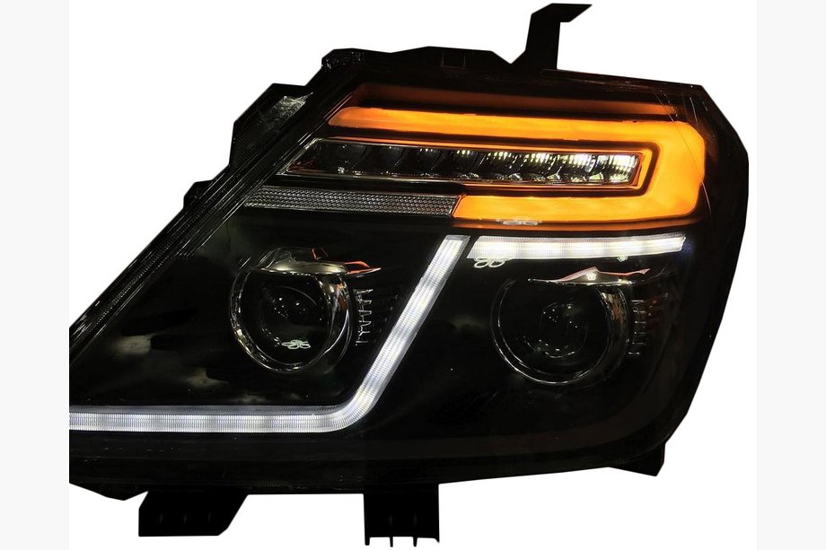 Nissan Armada 2016-2024 Front Headlights Flash LED (2 pcs) Image