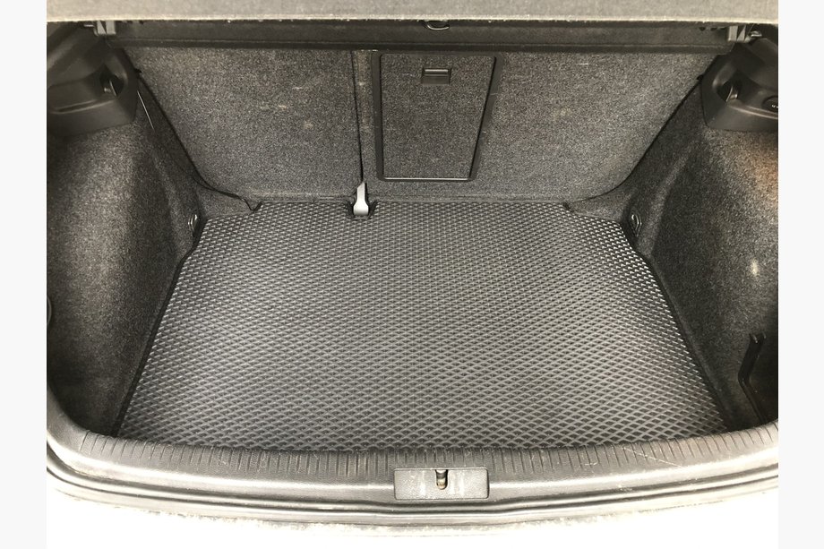 Volkswagen Golf 5 2003-2009 Trunk Mat (HB, EVA, Black) Image