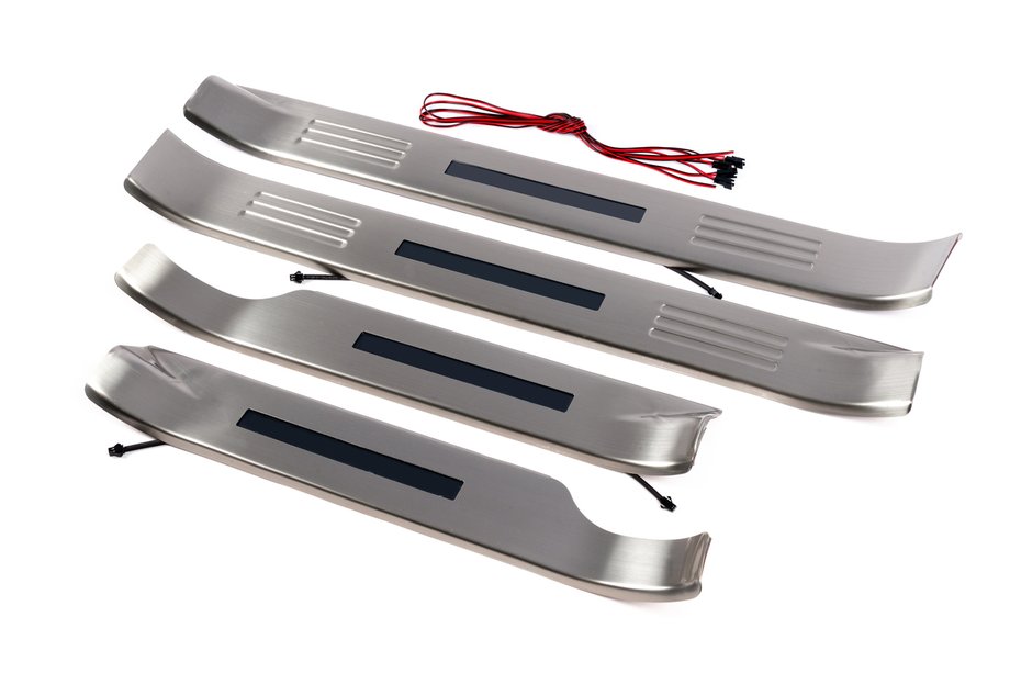 Toyota Land Cruiser 200 2007-2021 Illuminated door sill plates (4 pcs) Photo 1