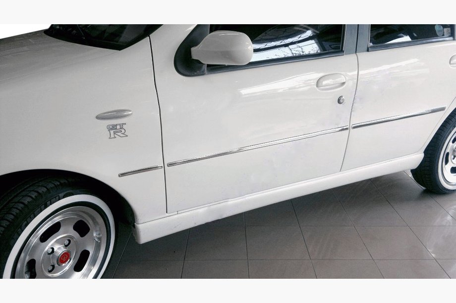 Fiat Palio 1996-2011 Door Moldings Stainless Steel (6 pcs) Image