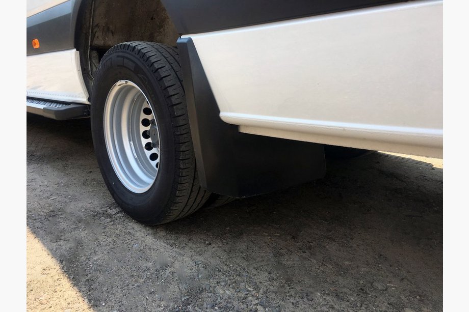 Mercedes Sprinter W906 2006–2018 Premium Begel Mud Flaps Photo 2