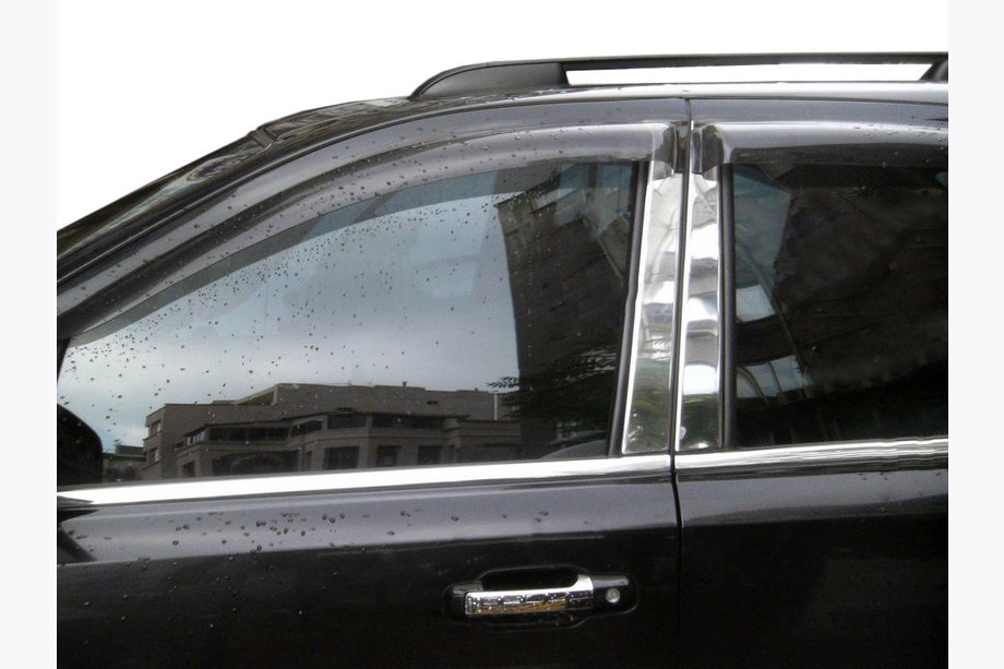 Kia Sorento II XM 2009-2014 Chrome Door Pillar Covers (8 pcs, Stainless Steel) Image