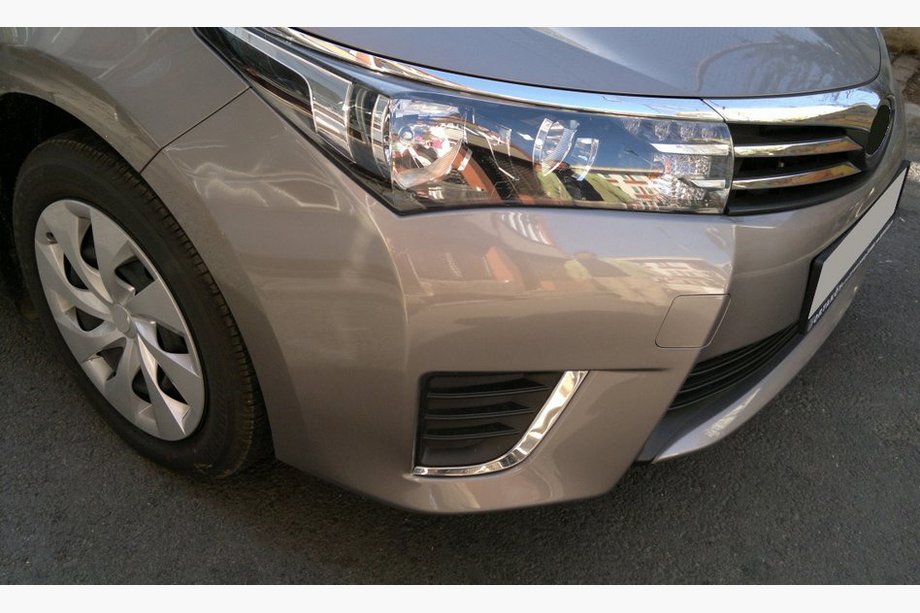 Toyota Corolla 2013-2019 Chrome Fog Light Covers (2013-2016, Stainless Steel) Image