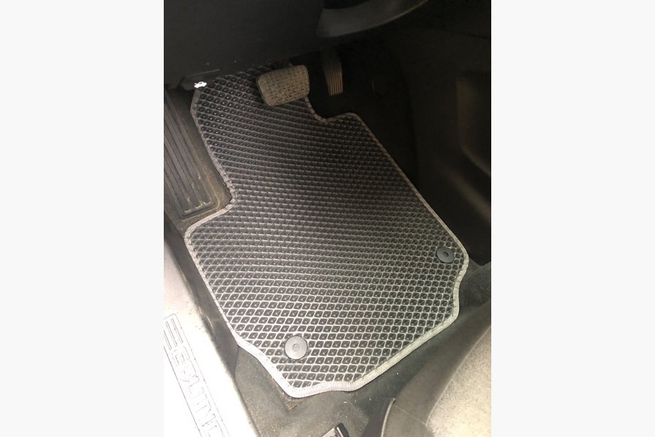 Chevrolet Equinox 2018-2025 EVA Floor Mats (black) Image