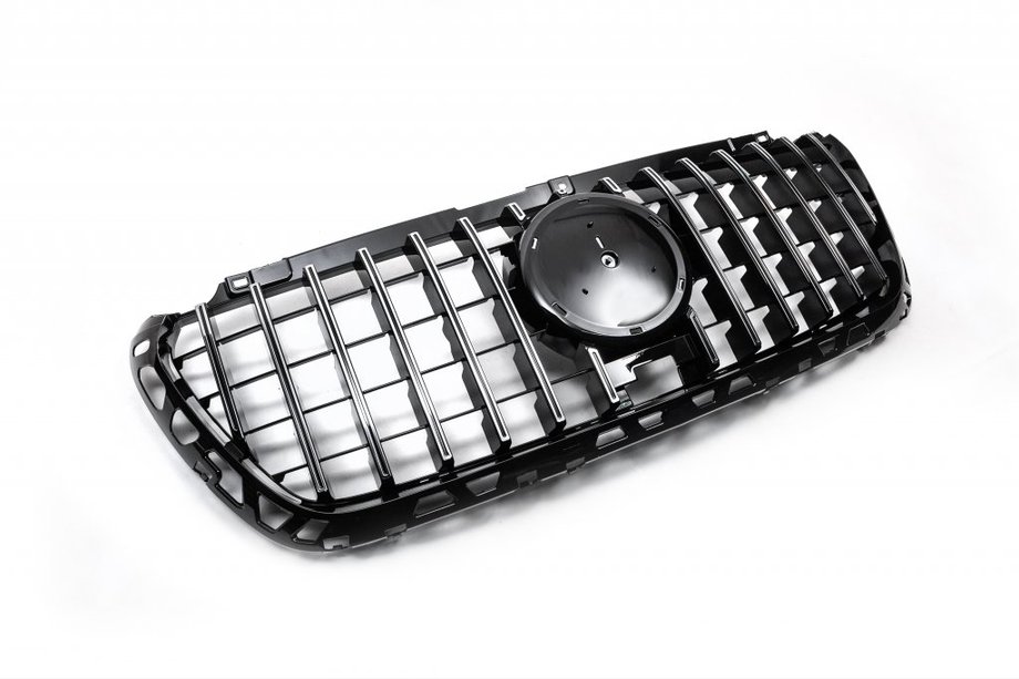 Mercedes Sprinter W907/W910 2018- Front Grille Panamericana GT Chrome Premium V1 Photo 10