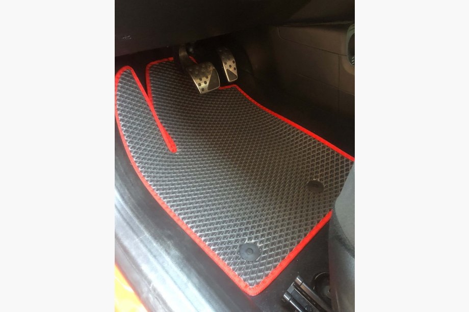 Fiat 500X 2014-2024 EVA Floor Mats (black) Image